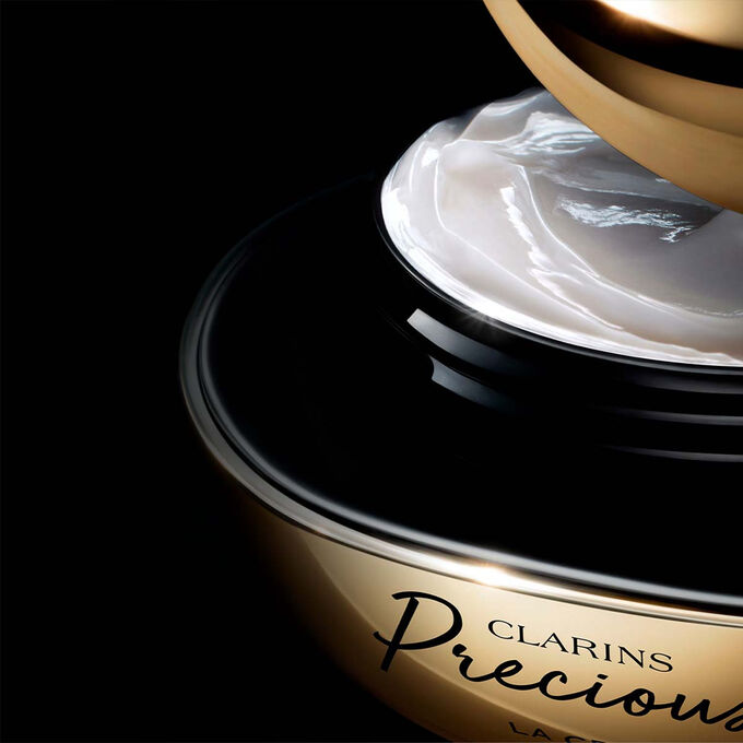 Clarins Precious La Cr&egrave;me &ndash; Complete Longevity Age-Defying Cream