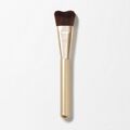 Gua Sha-Inspired Foundation Brush &ndash; Smooth Coverage &amp; Lift Effect