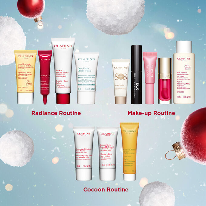 Packshot af 12 Days Makeup julekalender med 2 produkter i fuld størrelse, 7 prøvestørrelser og 3 minis fra Clarins' essentials sortiment