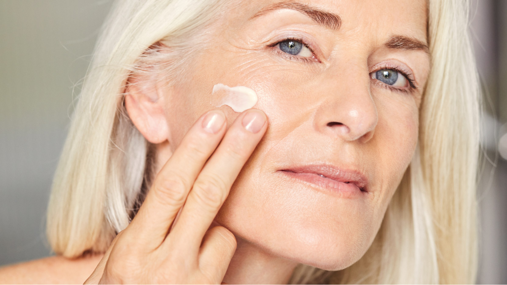 What is the Best Anti-Aging Cream for My Age Group?